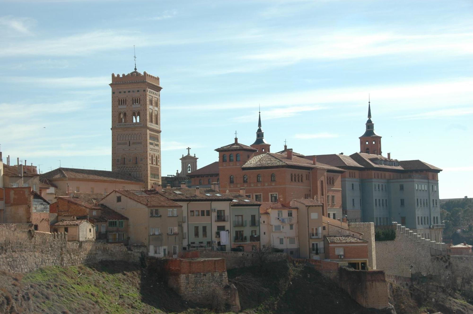 Hostal El Cartero Teruel Bagian luar foto